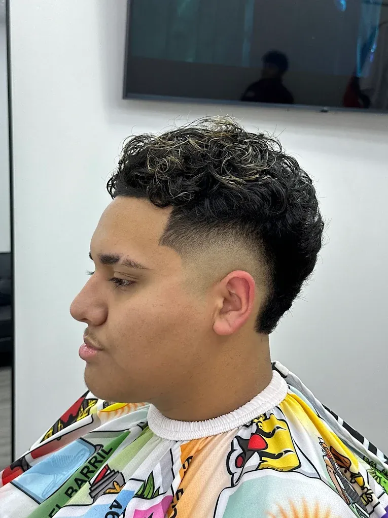 Precision fade and lineup work by the barbers at Blends Barbershop in Denham Springs